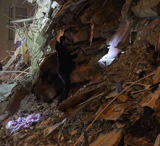 Deprem: Toplum sözleşmemizin yapılması, yenilenmesi ve bozulması
