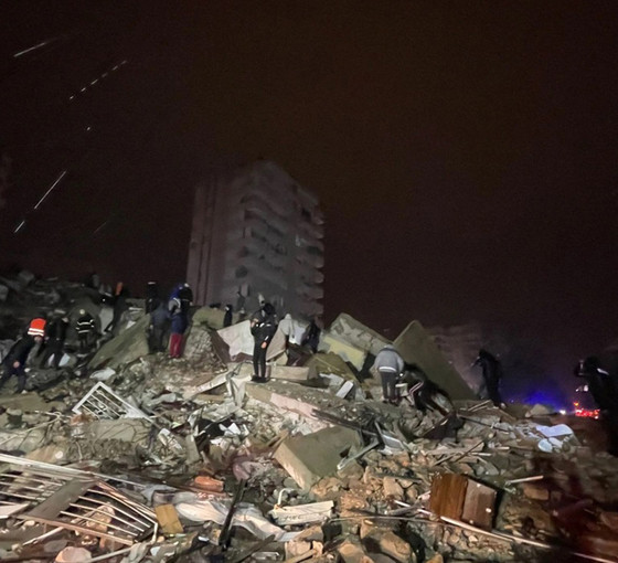 “Müteahhit Cumhuriyeti” çökerken