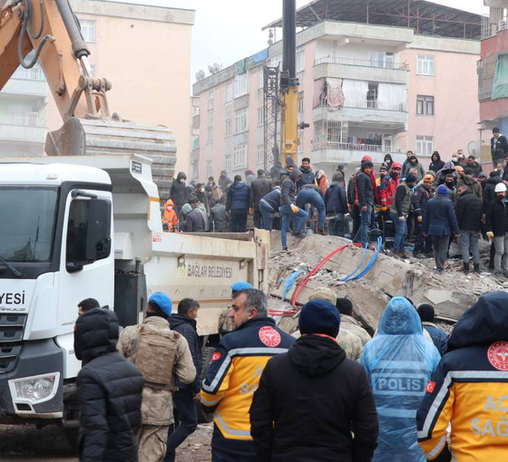 Emniyet açıkladı: Deprem sonrası paylaşımlara 18 gözaltı, beş tutuklama