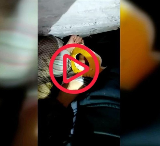 Maraş'ta enkazdan kurtarılan çocukla ekiplerin diyaloğu gülümsetti