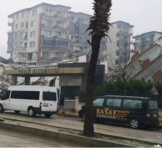 Hatay'da yıkılan üç yıllık sitenin müteahhidi: Bana binayı soramazsınız