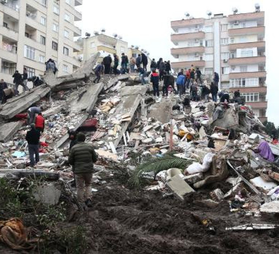 Almanya'da depremzedeler için vize kolaylığı talebi