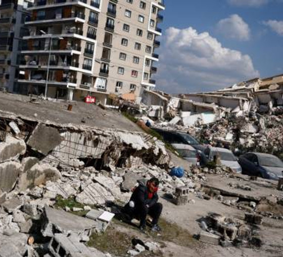 NATO Türkiye'ye barınma tesisleri gönderiyor
