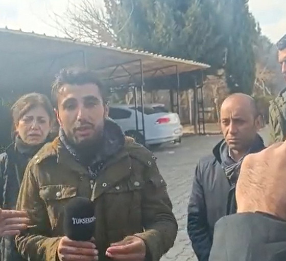Depremzede gencin isyanını babası bastırmaya çalıştı: 'Tutuklanmasın'