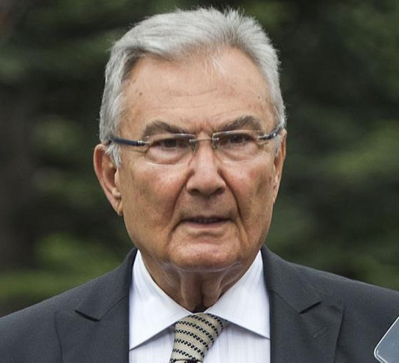 Deniz Baykal vefat etti