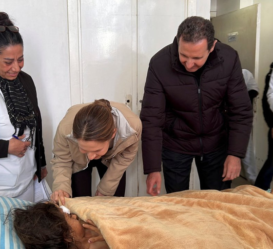 Beşar Esad deprem bölgesini ziyaretini sürdürüyor