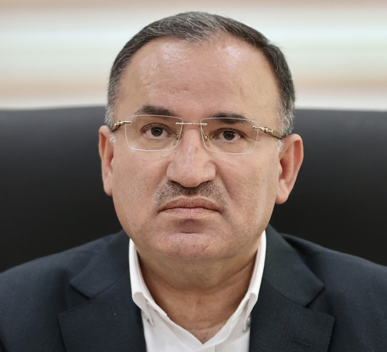 Bekir Bozdağ: Hırsızlık ve yağma suçlarında gözaltı süresi 4 güne çıkarıldı