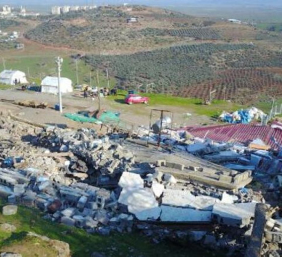 İslahiye'de deprem sonrası kayalar yuvarlandı, iki kişi öldü