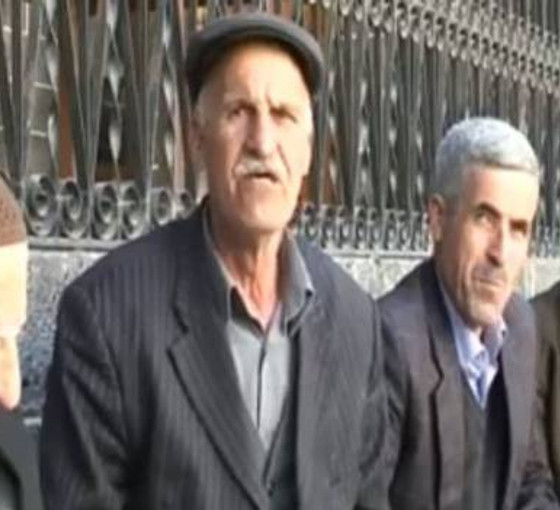 Dengbêj Mihemedê Nenyasi ve ailesi sekiz gündür enkaz altında