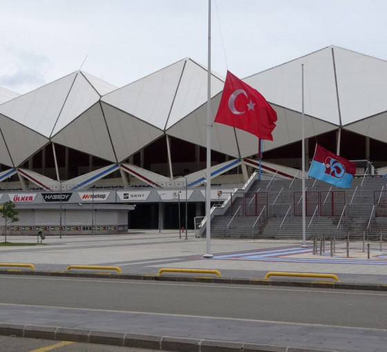 Trabzonspor'dan Basel maçı hatıra bileti: Gelir depremzedelere bağışlanacak