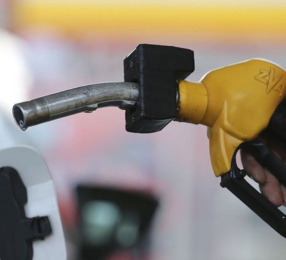 Benzin ve motorine zam yapıldı