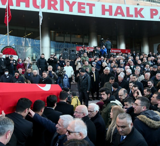 Deniz Baykal Devlet Mezarlığı'nda defnedildi