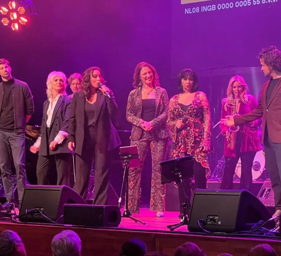 Hollanda'da dört dilde konser: Tüm geliri deprem bölgesine bağışlanacak