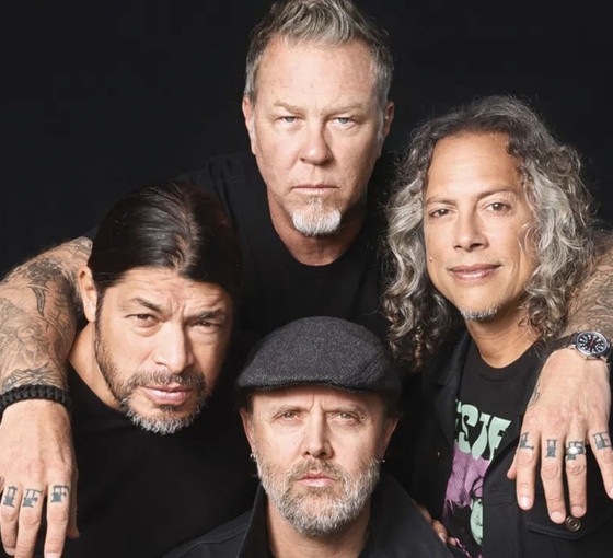 Metallica'dan deprem bölgesine 250 bin dolar bağış