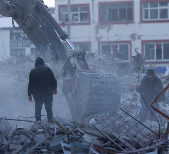 Deprem sonrası binalarla ilgili soruşturmalarda 24 tutuklama