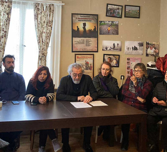 Depremde mültecilerin hedef gösterilmesine tepki: Nefret suçu bütün ülkeyi yakar