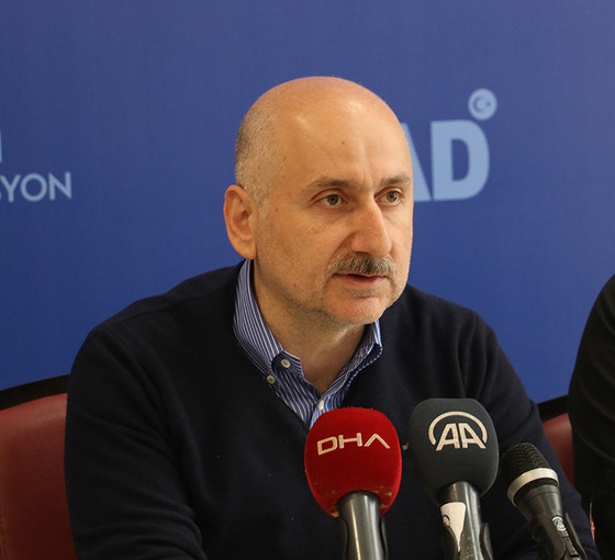 Bakan Karaismailoğlu Adıyaman'da yıkılan ve acil yıkılması gereken bina sayısını açıkladı