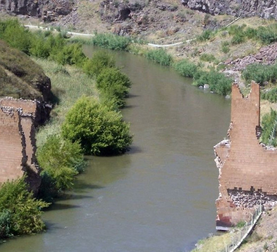 Bir kez daha köprü