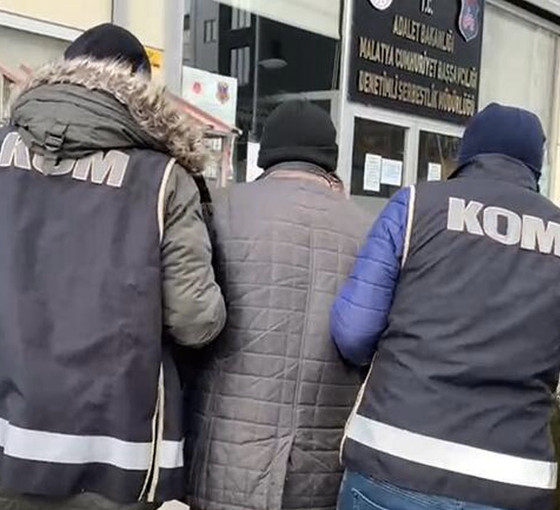 Malatya'da yıkılan binalarla ilgili soruşturmada 11 kişiye tutuklama