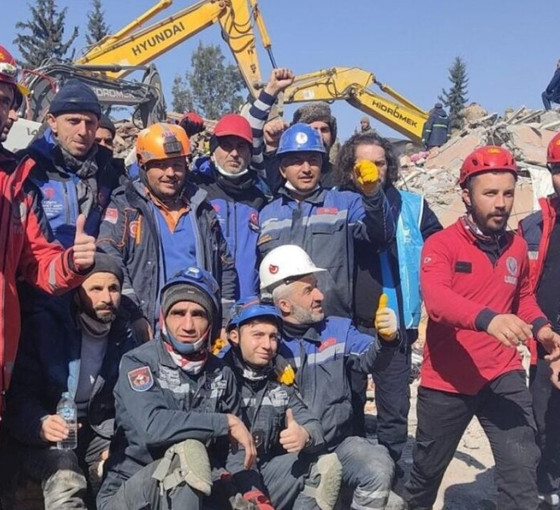 Deprem ve siyaset