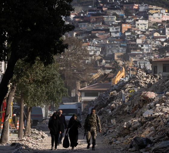 Depremle ilgili sosyal medya paylaşımlarına 21 tutuklama