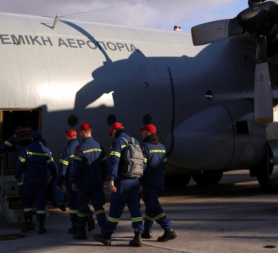 Hatay Defne'de, üç Yunanistan vatandaşına fiili gözaltı