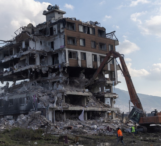 AFAD, ‘deprem kayıt cihazı’ almak yerine aynı günlerde araç kiraladı