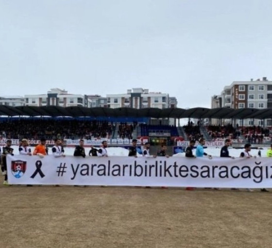 Amedspor ile Vanspor depremzedeler için dostluk maçı yaptı