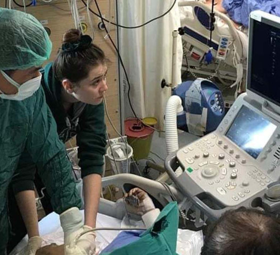 Kübalı doktorlar deprem bölgelerinde 13 büyük ameliyat yaptı