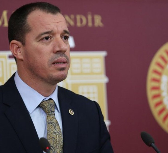 AKP'li Özşavlı: Bu sefer kurtuluş değil, kuruluş savaşı vereceğiz