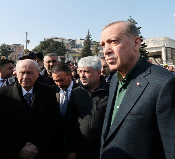 İddia: Erdoğan yeniden inşaya hızla başlayarak 14 Mayıs'ta seçim istiyor