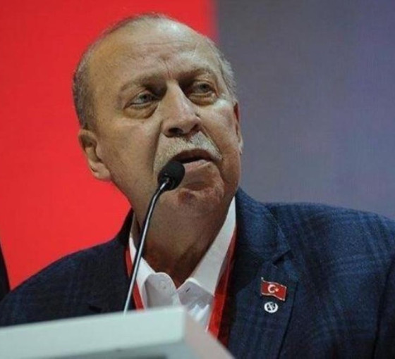 Yaşar Okuyan CHP'den ihraç edildi