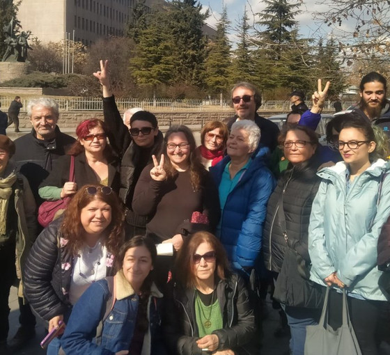 Belgeselci Sibel Tekin’in davası: İmza şartı kaldırıldı, 8 Haziran’a ertelendi
