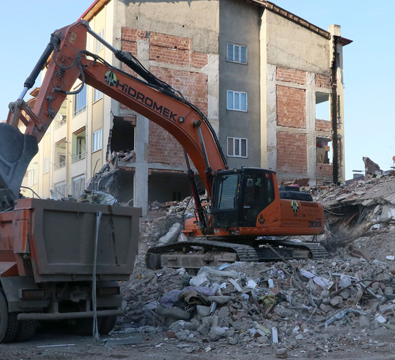 ÇHD: Delil toplanmadan enkazların kaldırılması suç
