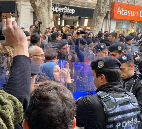 'Deprem değil Rantçı Düzeniniz Öldürdü' eylemine polis engeli: 85 gözaltı var