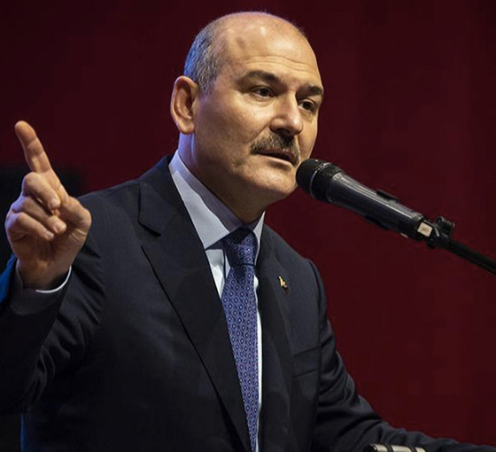 Soylu'dan 'hükümet istifa' diyen tribünlere: Mesaimizi bölmesinler, isterlerse rahat böleriz