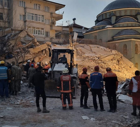 Malatya'daki 5,6'lık depremde can kaybı ikiye yükseldi