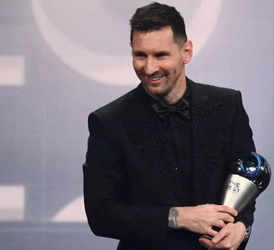 Futbolda yılın en iyileri seçildi: Messi üçüncü kez zirvede