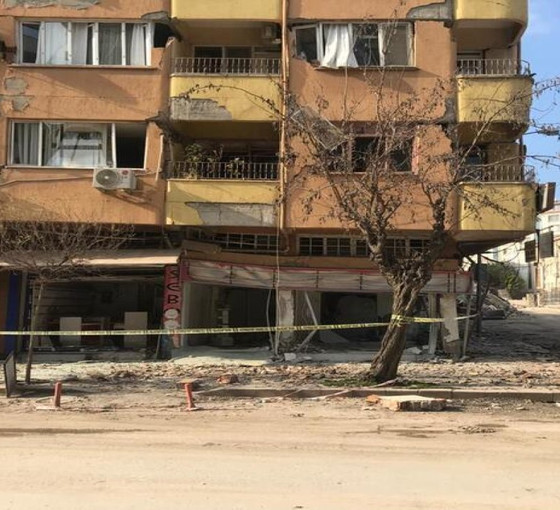 İnşaat mühendisleri Antakya'da inceleme yaptı: Düşük kalitede beton kullanılmış