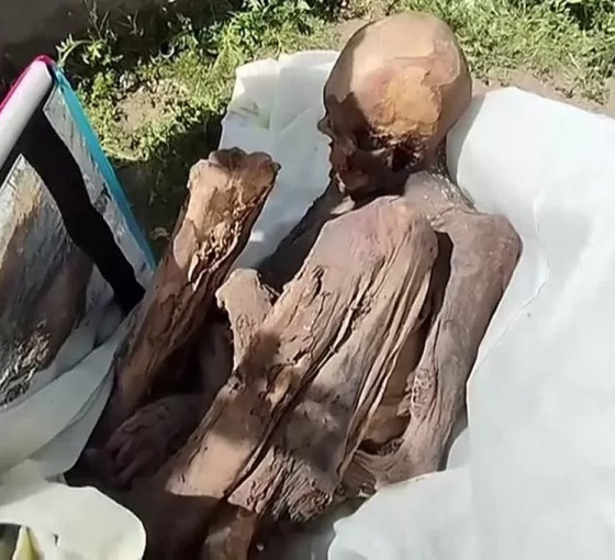 Perulu kurye yüzlerce yıllık mumya ile yakalandı: 'Ruhani kız arkadaşım' dedi, mumya erkeğe ait çıktı
