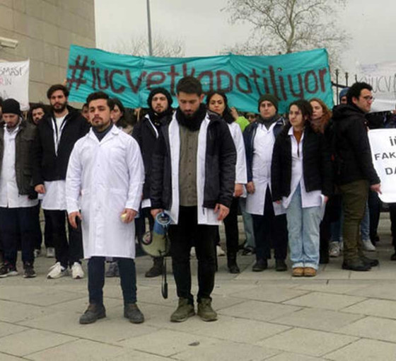 Veteriner Fakültesi öğrencileri hayvan hastanesi için eylem yaptı
