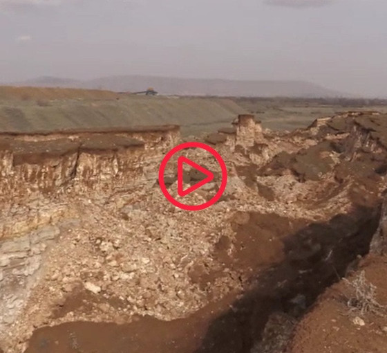 Deprem sonrası Afşin'de 15 metre derinliğinde yarık oluştu