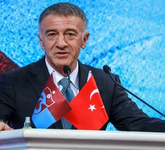 Trabzonspor Başkanı Ahmet Ağaoğlu istifa ettiğini açıkladı