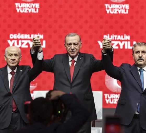 Cumhur İttifakı ortağı Mustafa Destici, Kızılay Başkanı Kınık'ı istifaya çağırdı