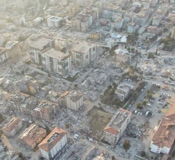 Depremlerin vurduğu Hatay'da temiz su ihtiyacı had safhada
