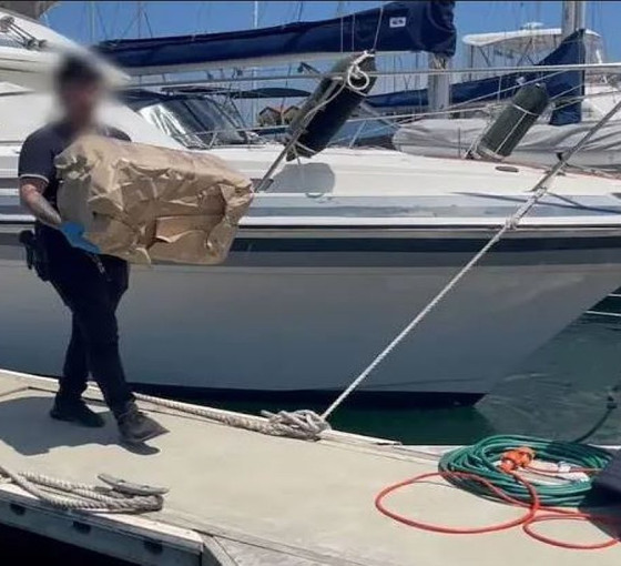 Avustralya polisi uyuşturucu kaçakçılarını kandırdı: 2,4 ton kokaini ele geçirdi