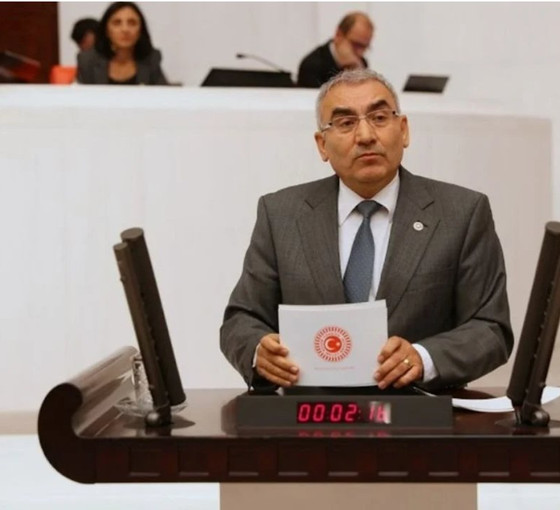 İYİ Partili vekil, Akşener'le görüşünce istifasını geri çekti
