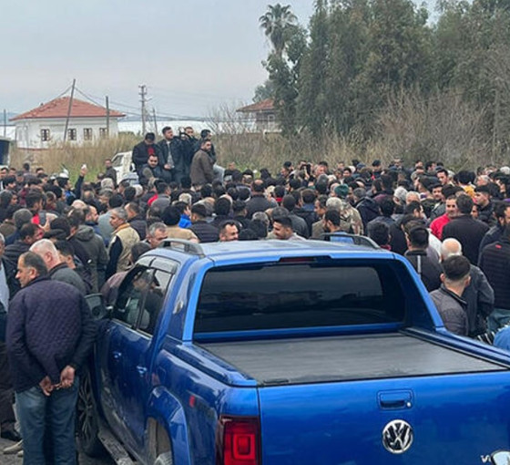 İhracat kısıtlamasına tepki: Domates üreticileri eylem yaptı