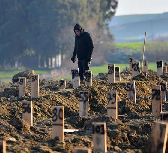 'Kimliksiz gömülenler' raporu: Maraş’ta 425 kişinin mezarı açıldı