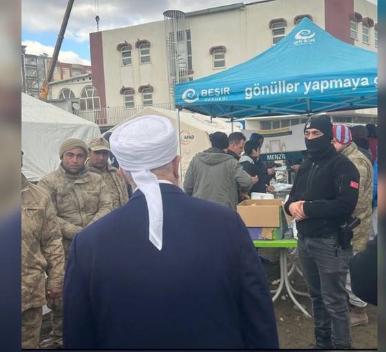 Depremden sonra binden fazla çocuk Menzil cemaatine teslim edildi